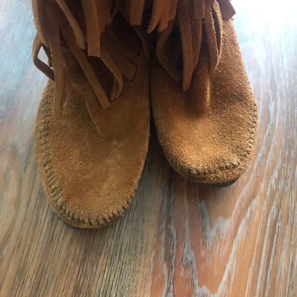 Minnetonka suede fringe boots - Picture 4 of 7